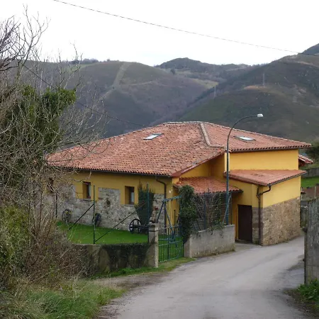 Casa L'andorvio منزل ريفي